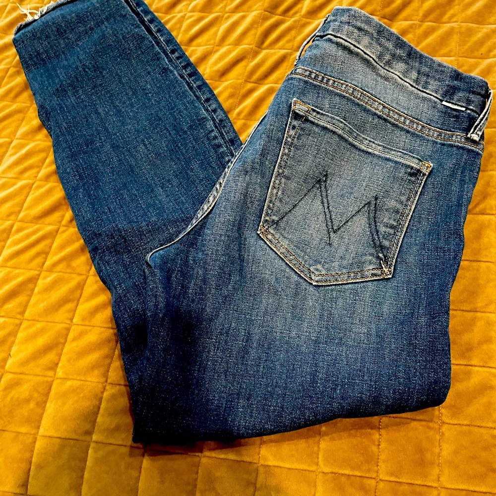 MOTHER The Looker Ankle Step Fray in Can't Leave Me Alone Wash Size 30